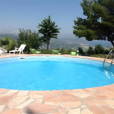 Apartment Elena 1 *